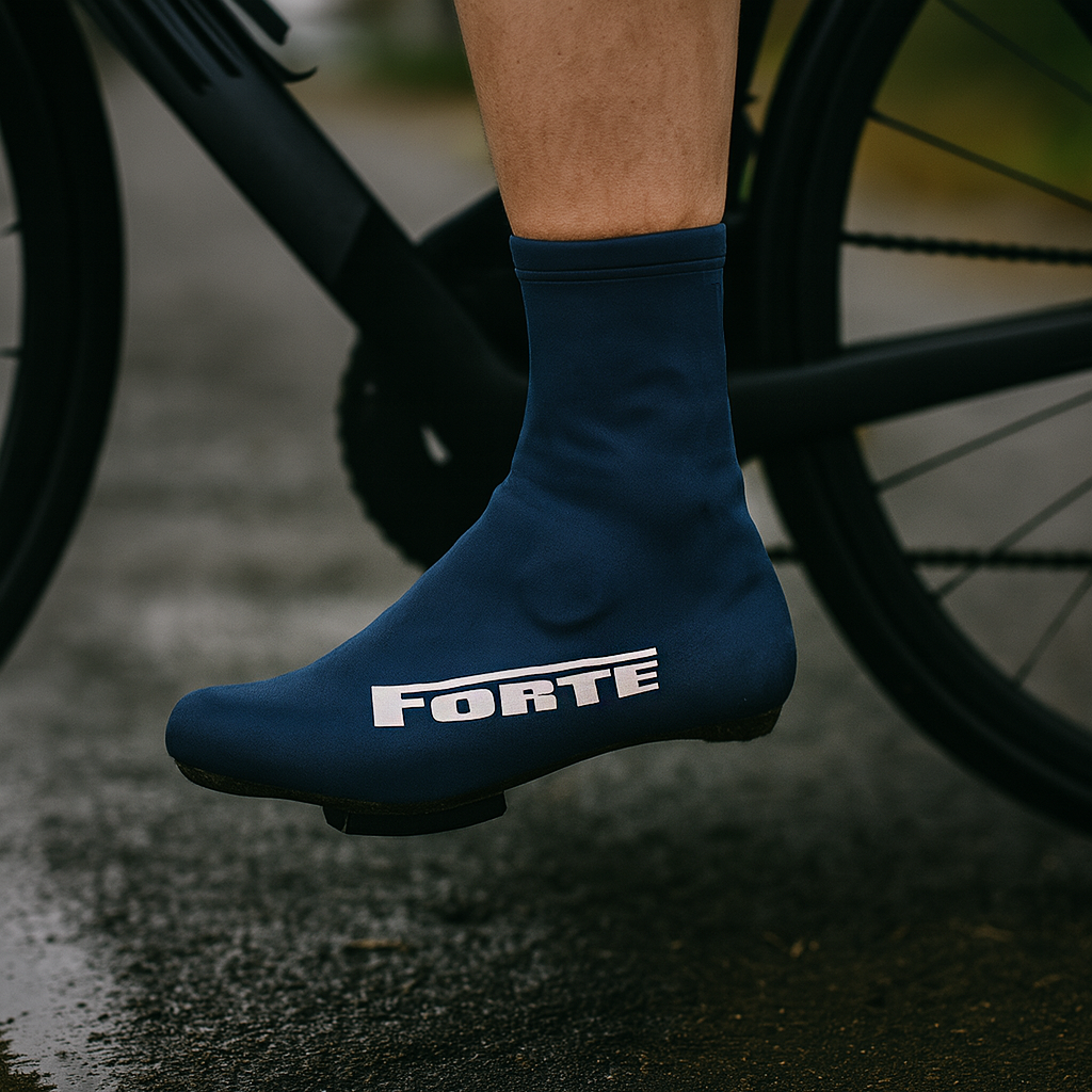 Overschoenen voor wielrenners - bescherming tegen elementen tijdens fietsen - warme en droge voeten - voor mountainbiken en wielrennen - rubber overschoen rubberen bescherming wielrennen winterkleding herfstkleding