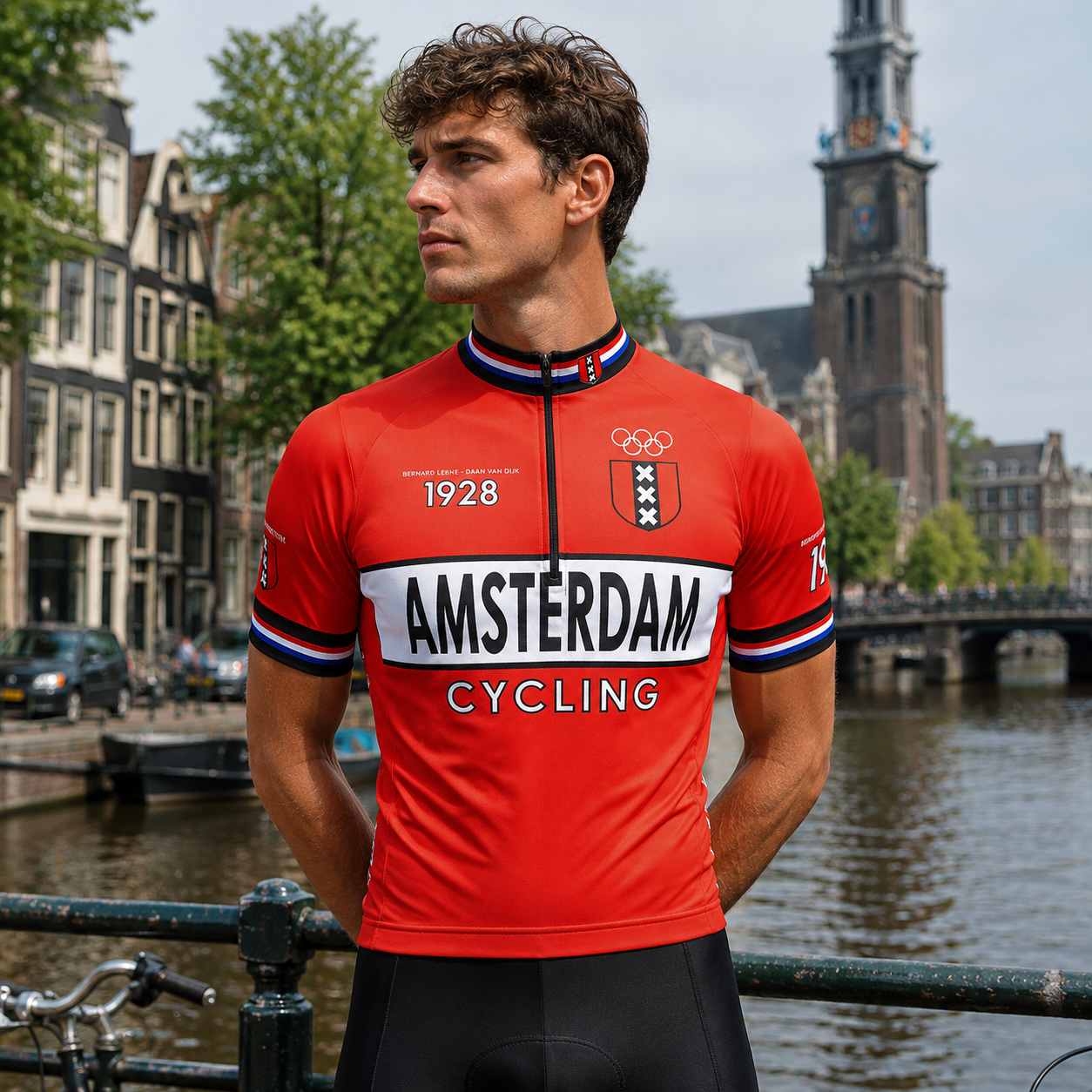 Retro vintage wielershirt Amsterdam in rood – klassiek wielrennen fietsshirt met retro design voor heren en dames, geïnspireerd op Amsterdamse wielercultuur.